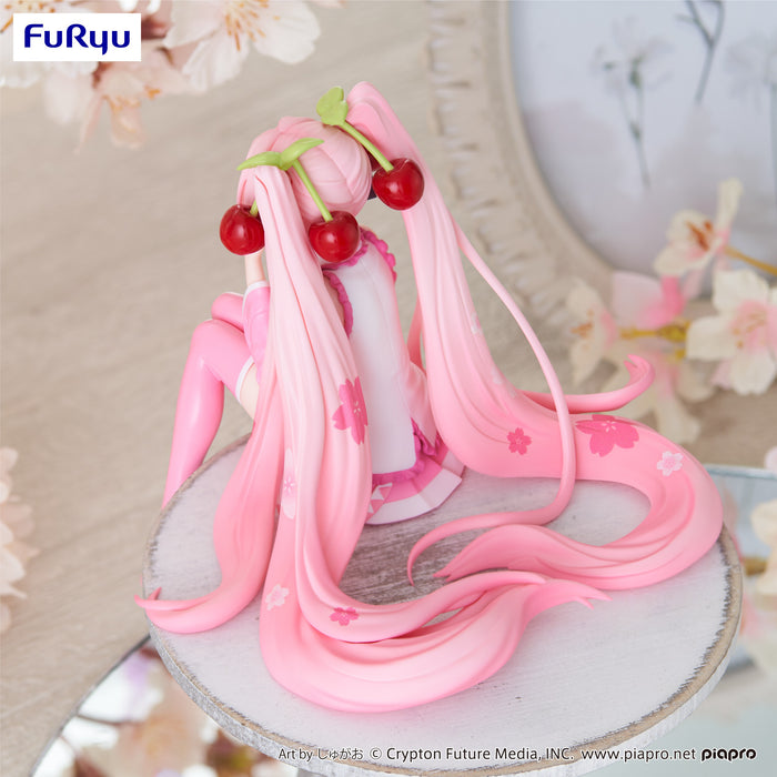 Furyu Figures Noodle Stopper: Hatsune Miku - Sakura Miku 2023 Smile