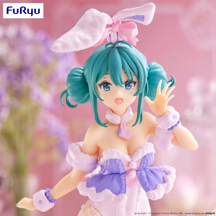 Furyu Figures Bicute Bunnies: Hatsune Miku - Hatsune Miku Con Traje Morado