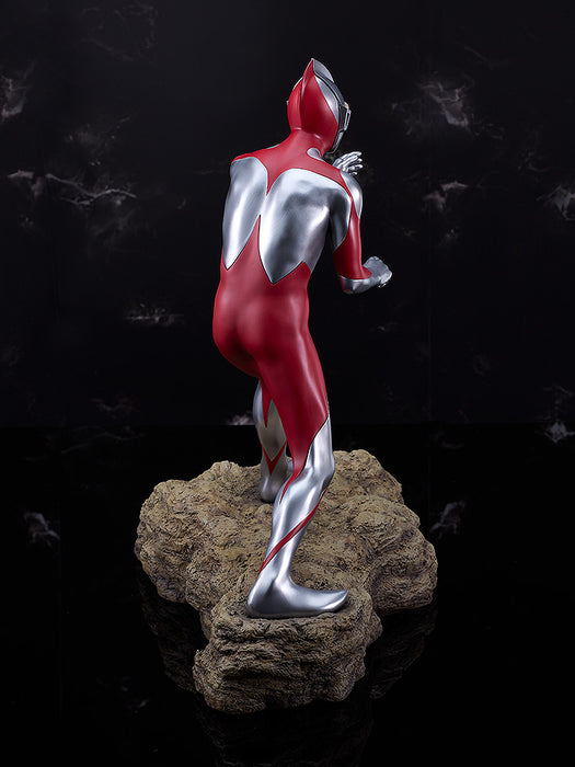 Good Smile Statue: Shin Japan Heroes Universe - Ultraman