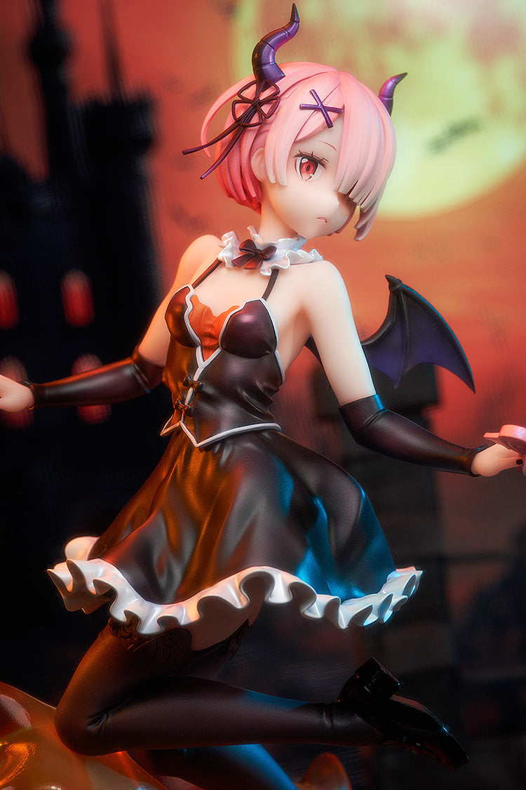 Kadokawa Scale Figure: Re Zero Starting Life In Another World - Ram Phantom Night Wizard Escala 1/7