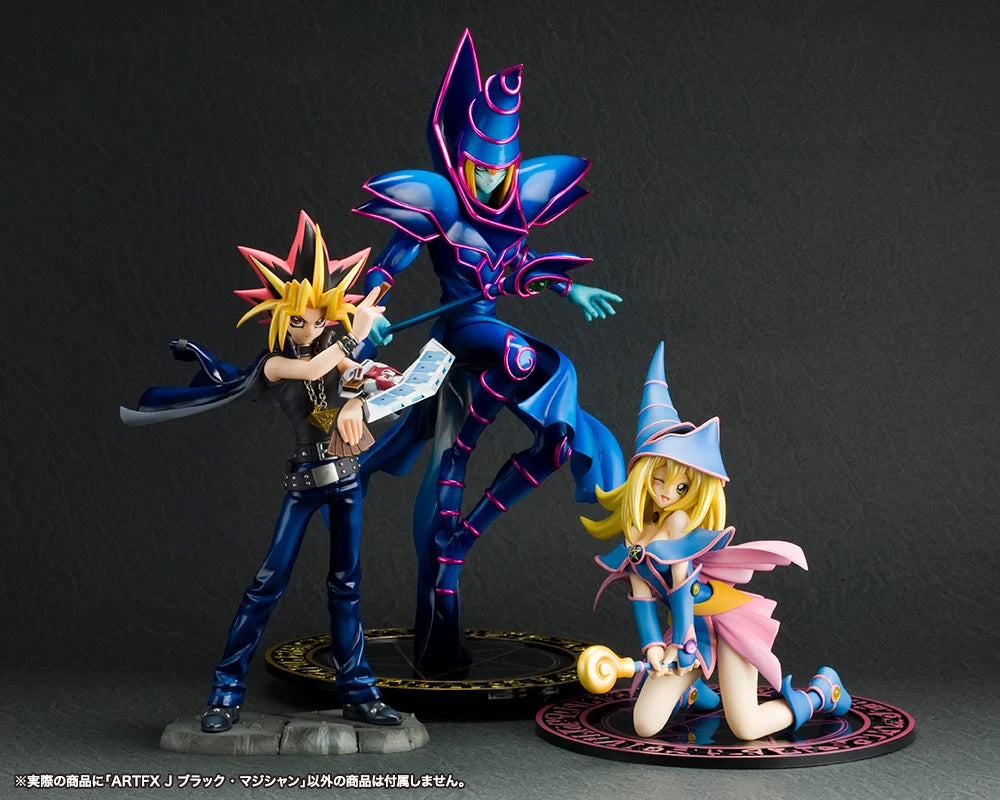 Kotobukiya ARTFX J: Yu Gi Oh Duel Monsters - Mago Oscuro Escala 1/7