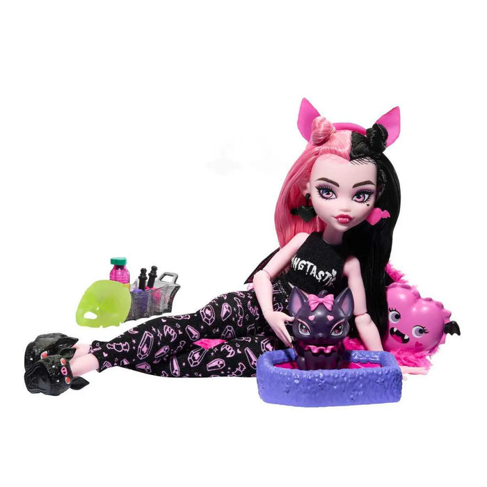 Monster High: Muñeca Creepover Draculaura