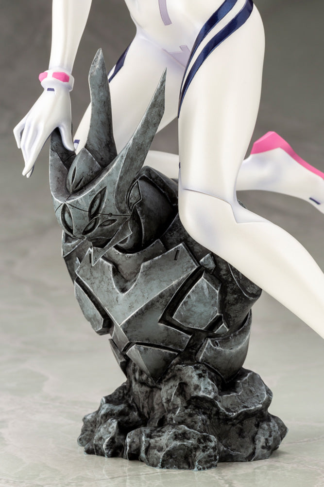 Kotobukiya: Evangelion 3.0+1.0 Thrice Upon A Time - Mari Makinami Plugsuit Escala 1/6