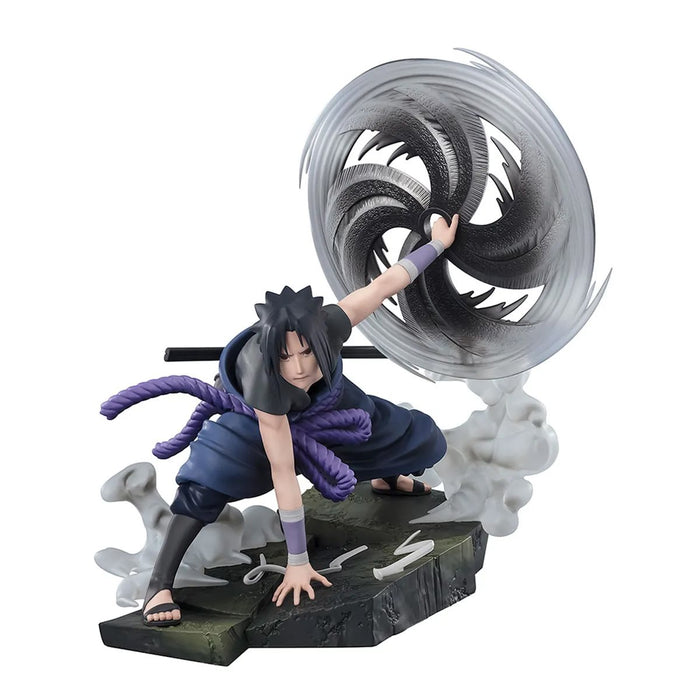 Bandai Tamashii Nations Figuarts ZERO: Naruto Shippuden - Sasuke Uchiha La luz y la oscuridad del Mangekyo Sharingan Extra Battle Estatua