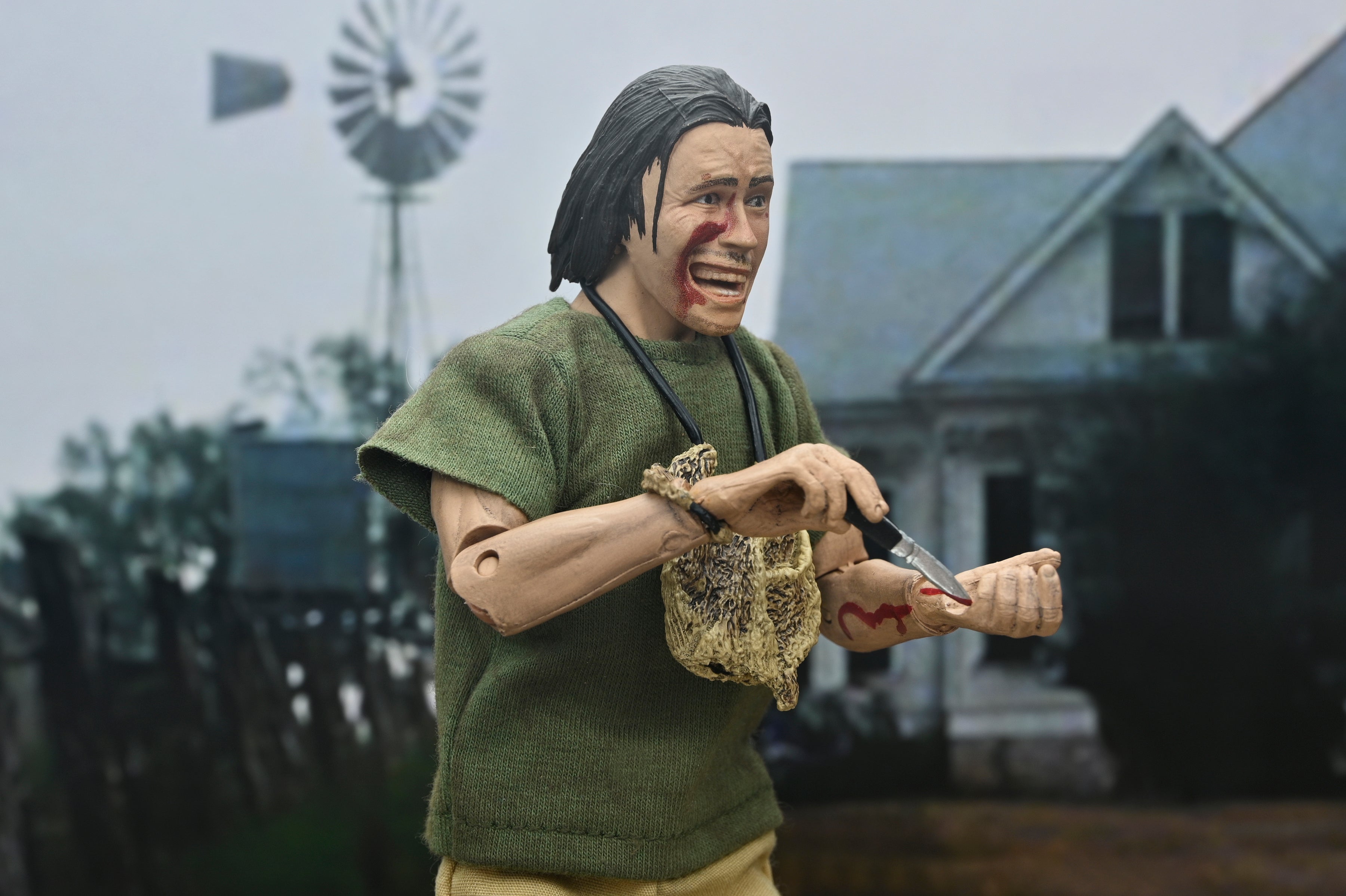 NECA Figura de Accion Vestida: La masacre de Texas 50 Aniversario - The Hitchhiker 8 Pulgadas