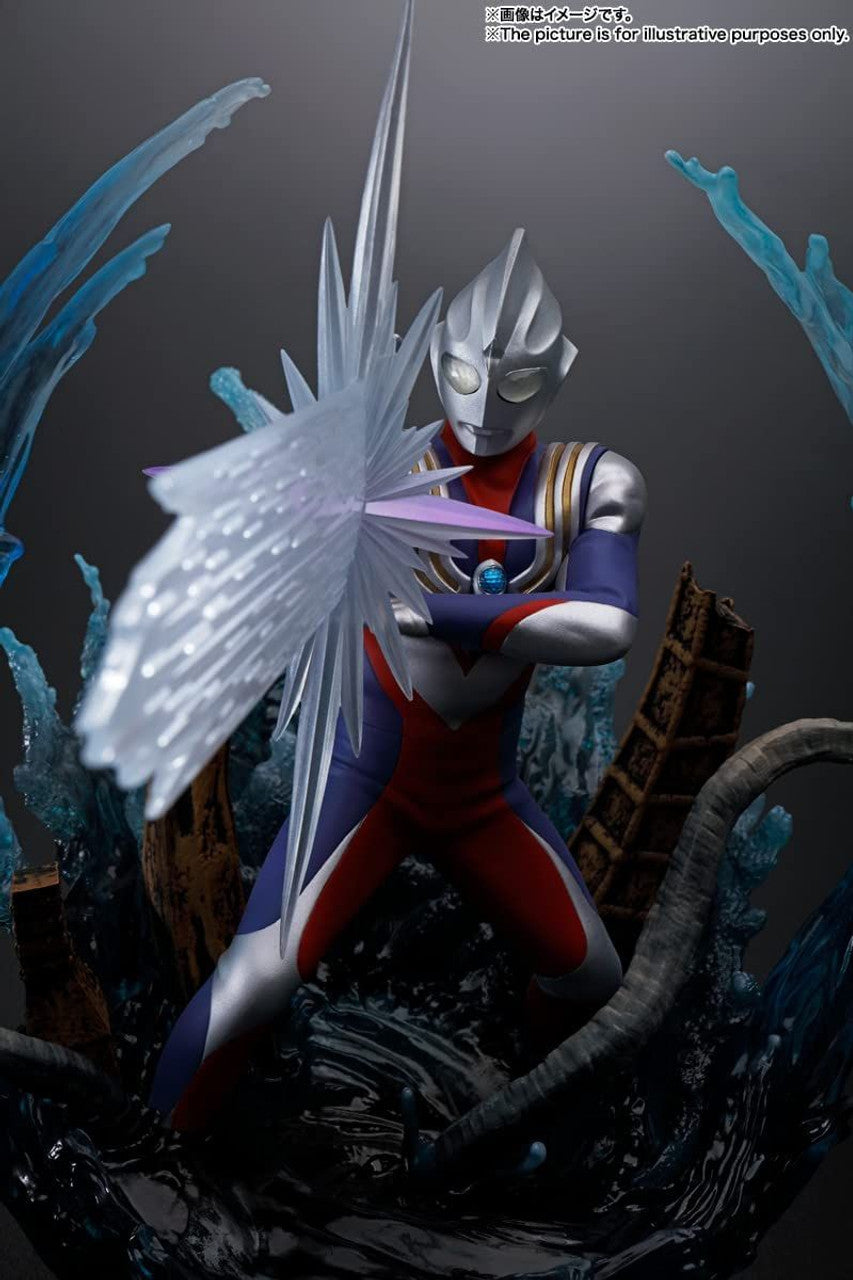 Bandai Tamashii Nations Figuarts ZERO: Ultraman Tiga - Ultraman Tiga Multi Type Estatua