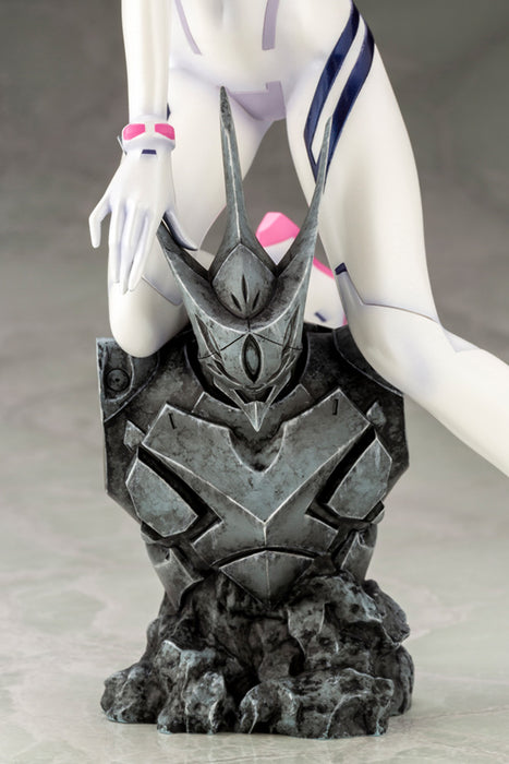 Kotobukiya: Evangelion 3.0+1.0 Thrice Upon A Time - Mari Makinami Plugsuit Escala 1/6