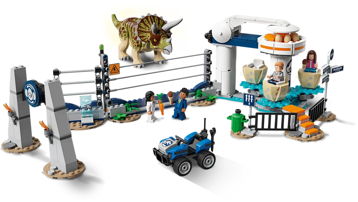 LEGO Jurassic World Caos del Triceratops 75937