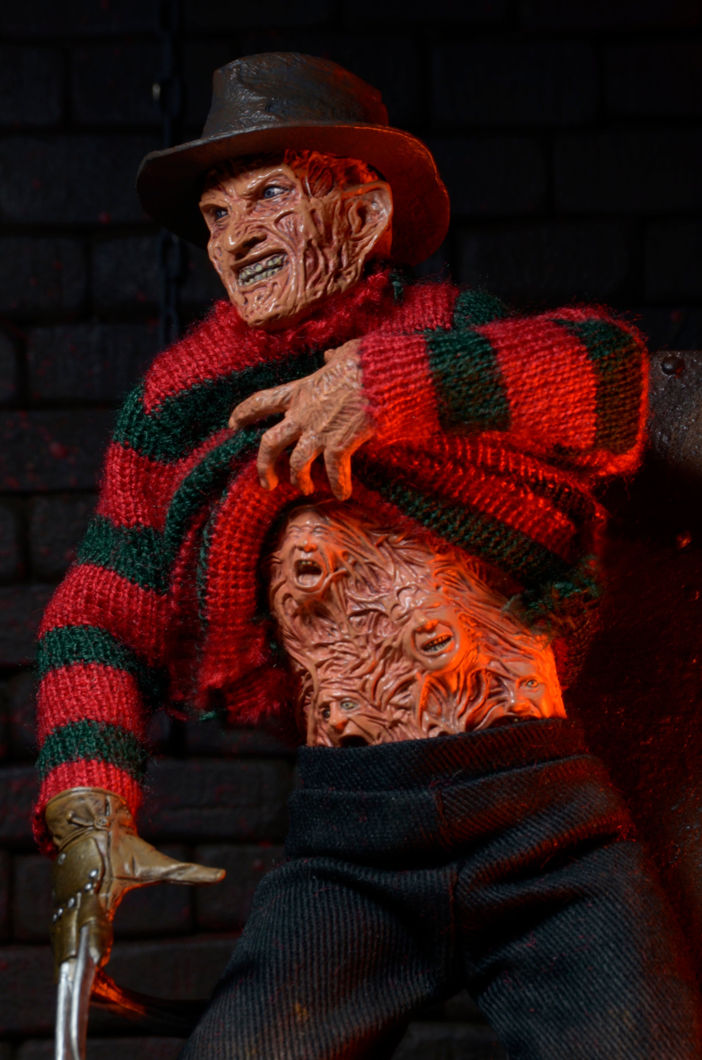 NECA Figura de Accion Vestida: Pesadilla En La Calle Del Infierno 3 Dream Warriors - Freddy 8 Pulgadas