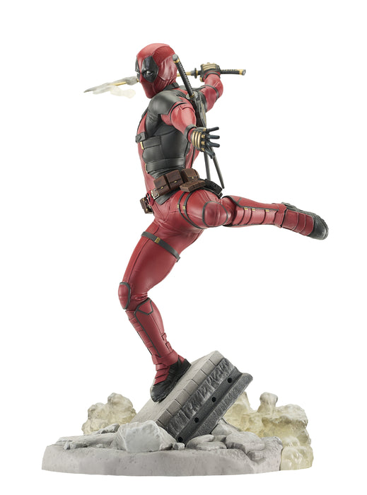 Diamond Select Toys Statue: Marvel Gallery Deadpool y Wolverine - Deadpool 10 Pulgadas