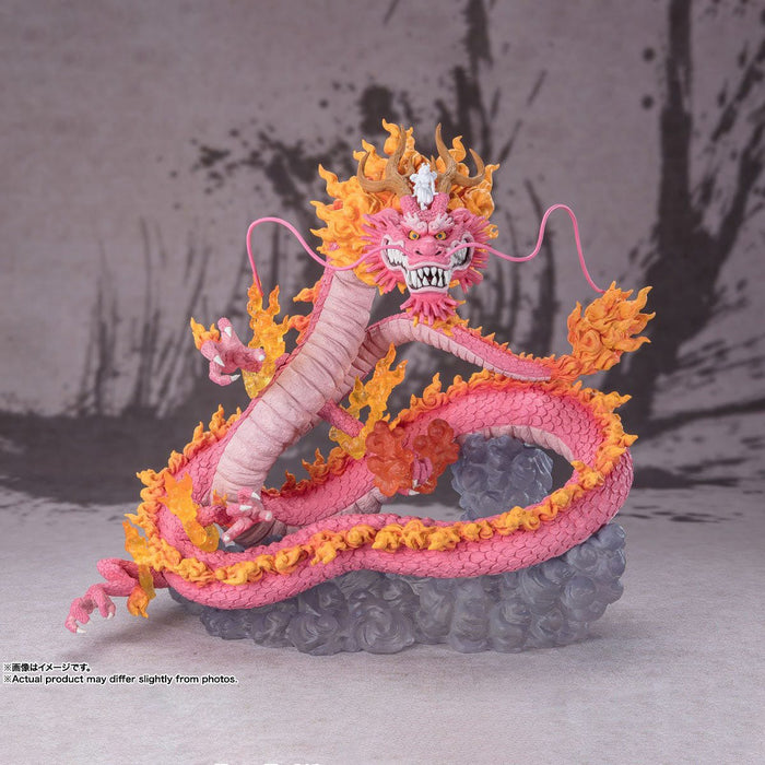 Bandai Tamashii Nations Figuarts ZERO: One Piece - Momonosuke Kouzuki Forma De Dragon Estatua