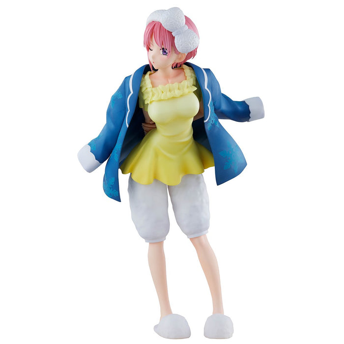 Bandai Tamashii Nations: The Quintessential Quintuplets - Ichika Nakano Loungewear Version Estatua Ichibansho