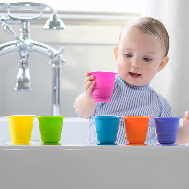 Fat Brain Toy: Juguetes Para bebe - Tazas con Succion