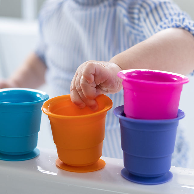 Fat Brain Toy: Juguetes Para bebe - Tazas con Succion