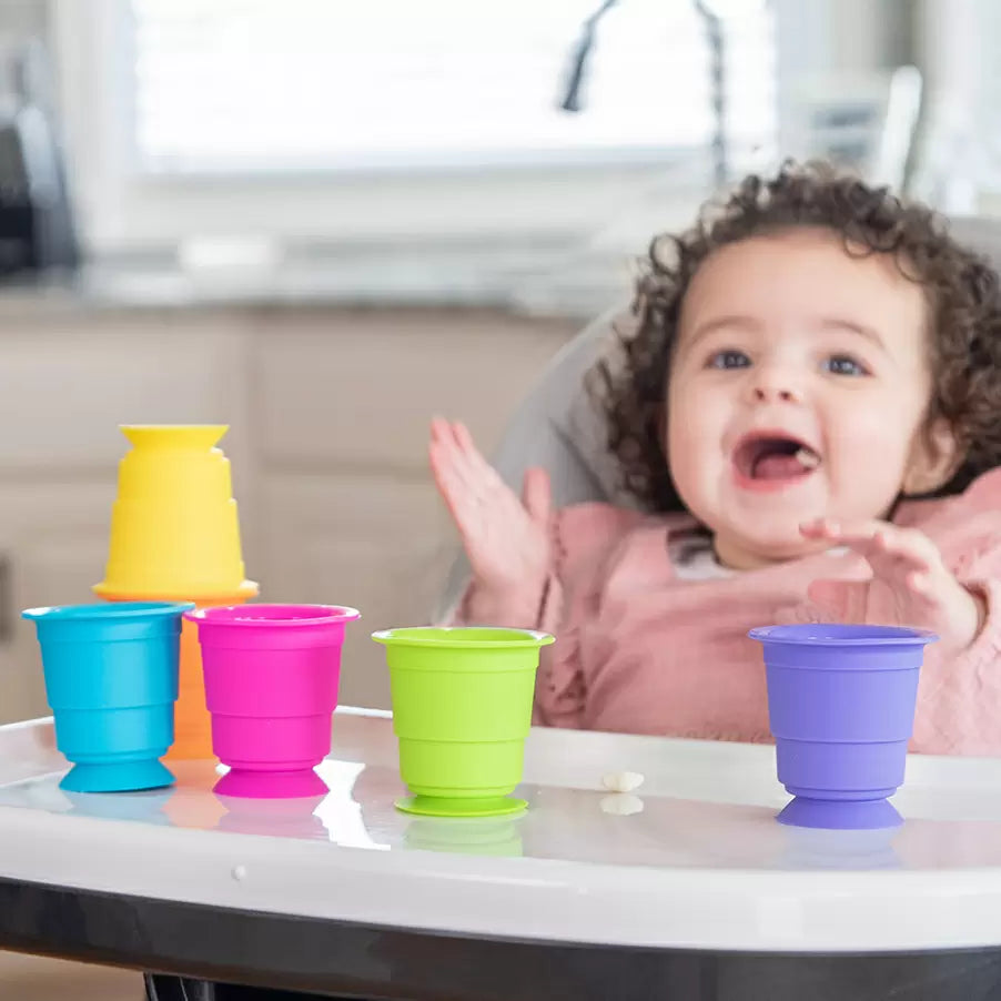 Fat Brain Toy: Juguetes Para bebe - Tazas con Succion