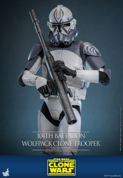 Hot Toys Movie Masterpiece Series: Star Wars Clone Trooper 104 Batallon - Soldado Wolfpack Deluxe Escala 1/6