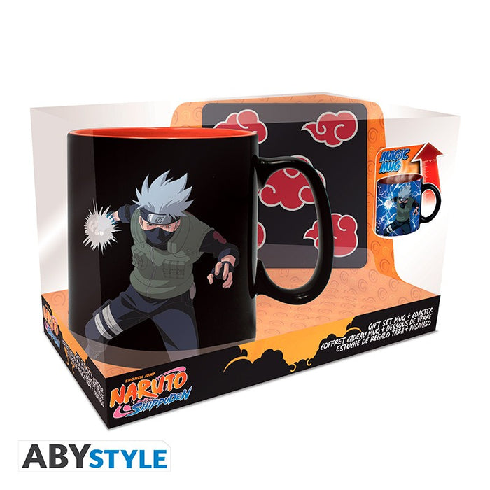 ABYstyle Set De Regalo: Naruto Shippuden - Itachi Y Kakashi Taza Termocromatica y Portavasos