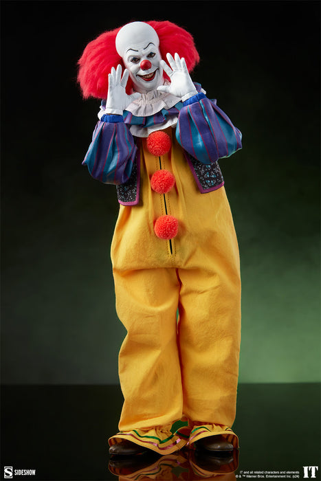 Sideshow Collectibles: It 1990 - Pennywise Escala 1/6