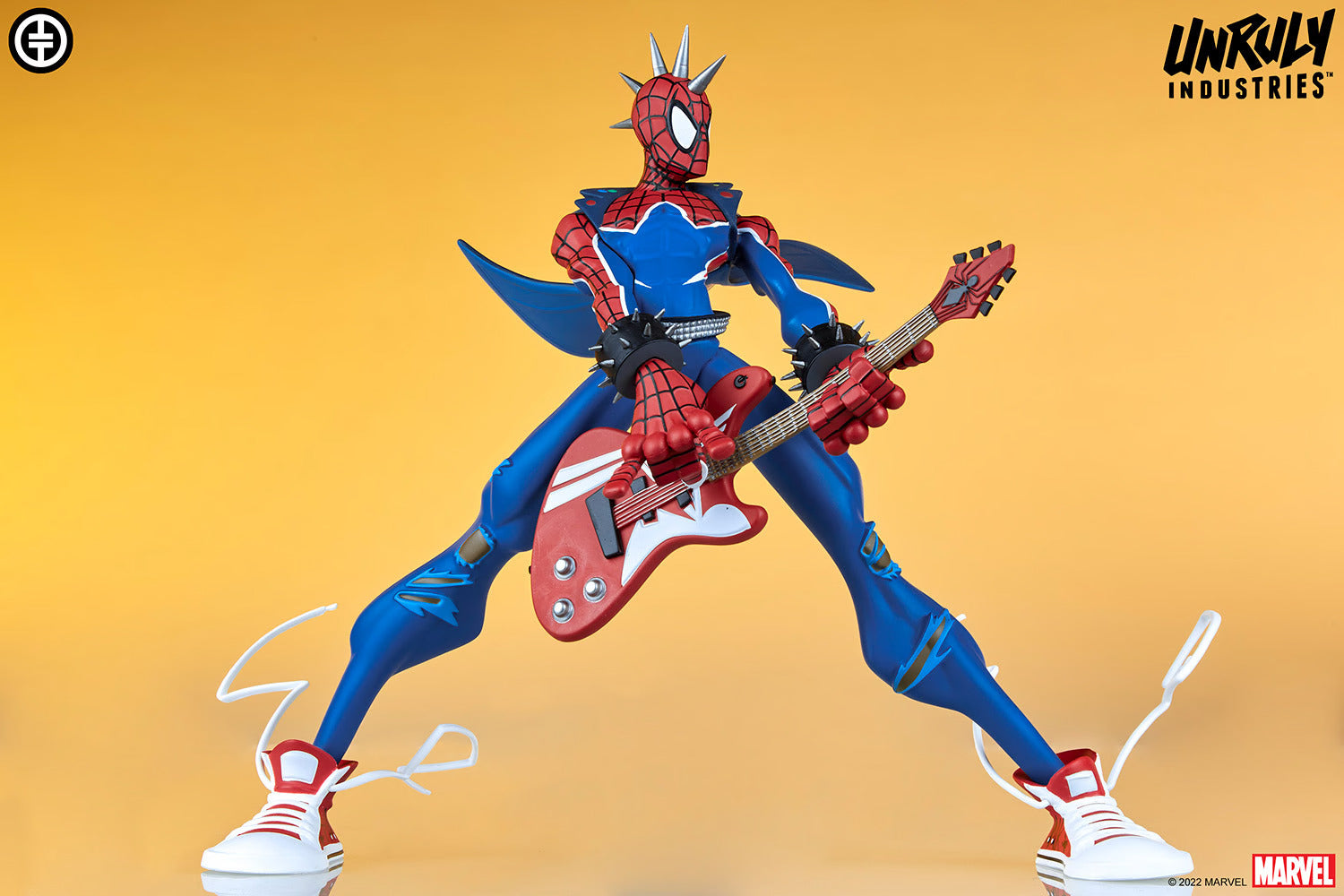 Unruly Industries Designer Collectible : Marvel Spiderman - Spider Punk Estatua