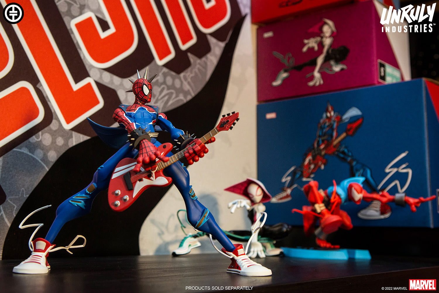 Unruly Industries Designer Collectible : Marvel Spiderman - Spider Punk Estatua