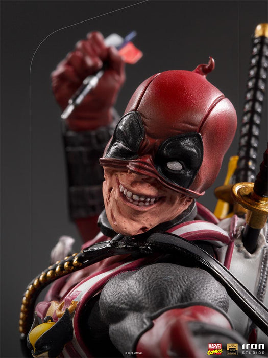 IRON Studios: Marvel X Men - Deadpool Deluxe BDS Escala de Arte 1/10