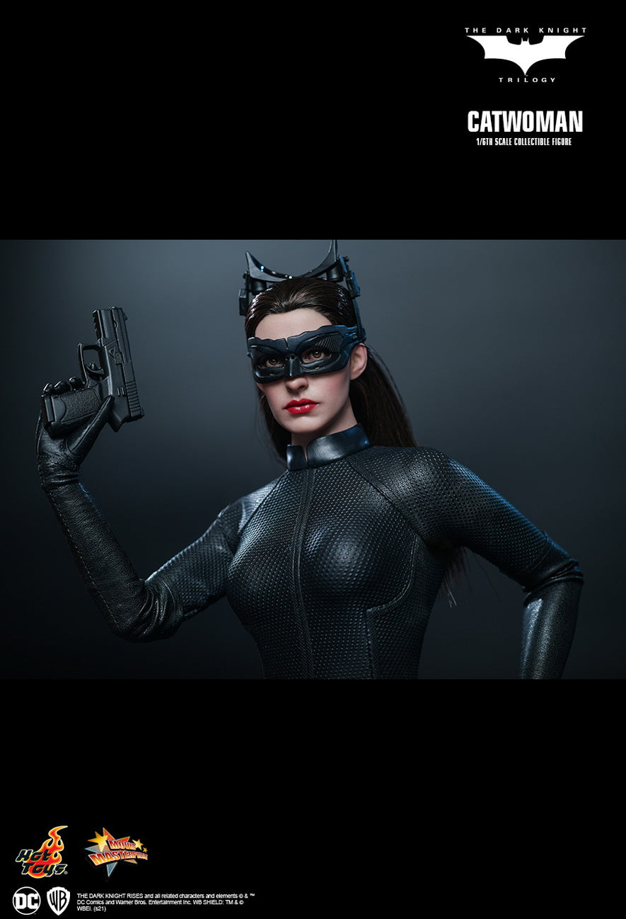 Hot Toys Movie Masterpiece Series: DC The Dark Knight Trilogy - Catwoman Escala 1/6