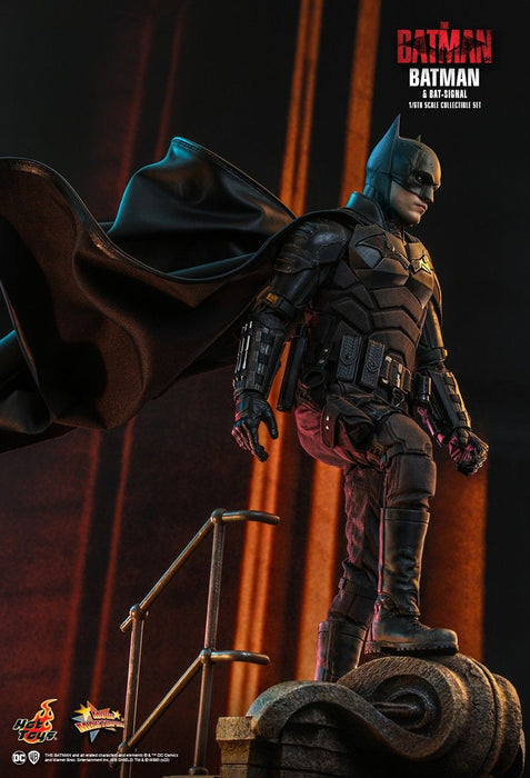 Hot Toys Movie Masterpiece Series: The Batman - Batman y Batise√±al Escala 1/6