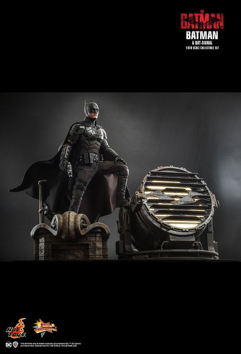 Hot Toys Movie Masterpiece Series: The Batman - Batman y Batise√±al Escala 1/6